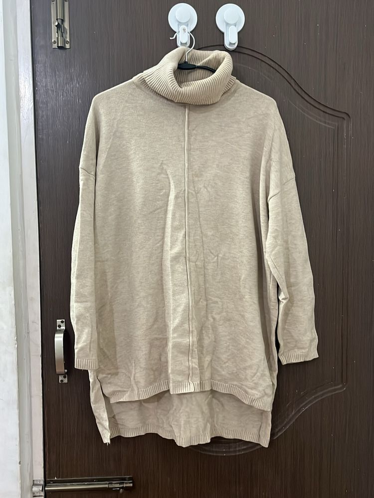 Turtle Neck Long Sweater Little Spot Below The Neck(picture Attached)