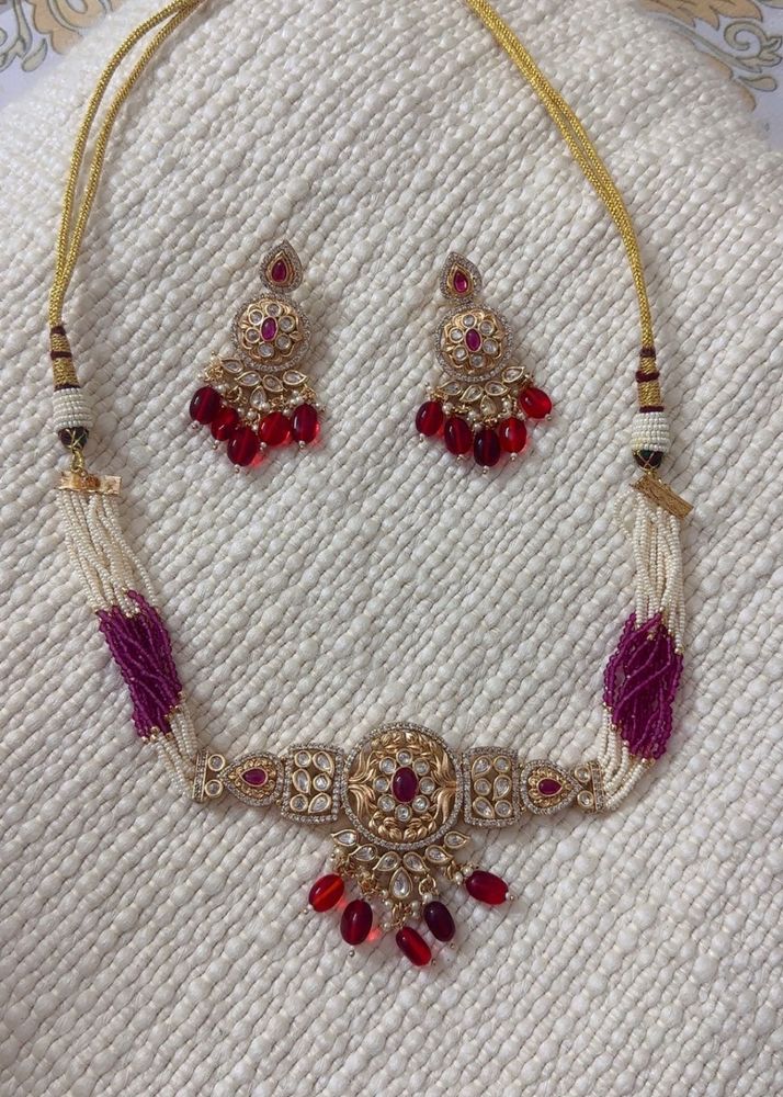 Elegant Kundan Necklace &amp; Earring Set