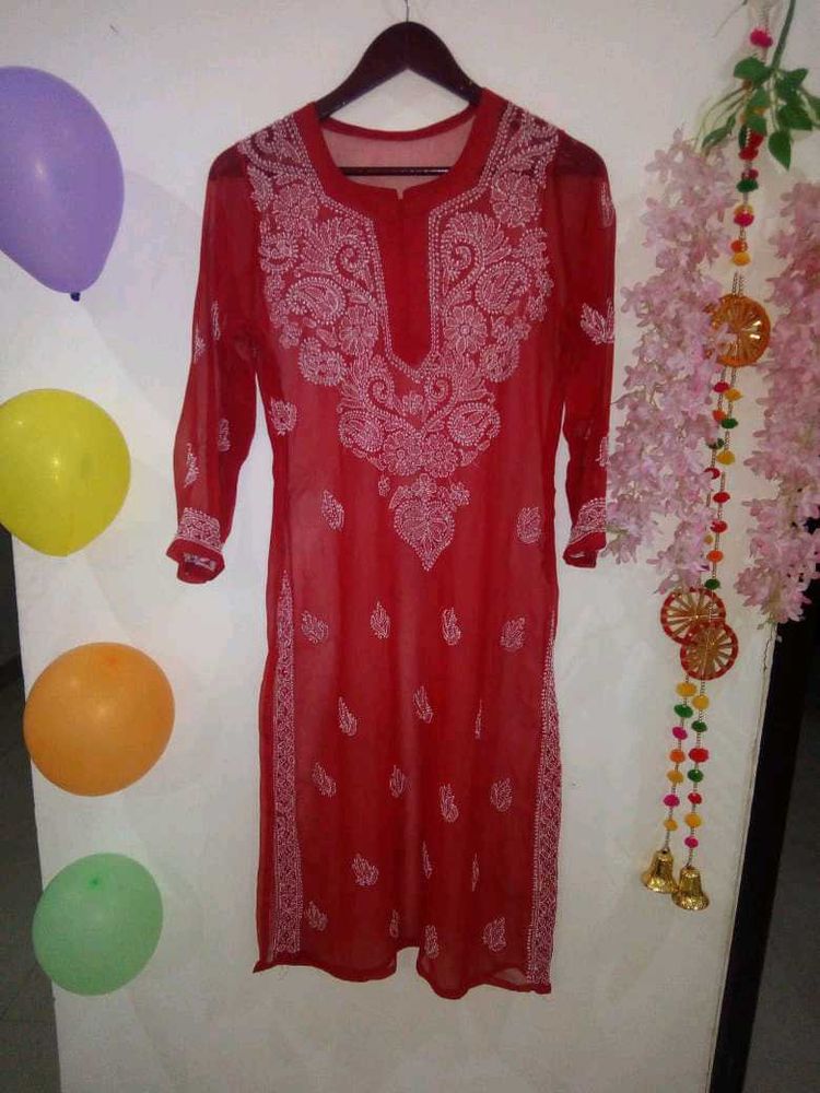 Beautiful Lucknavi Chickenkari Kurti