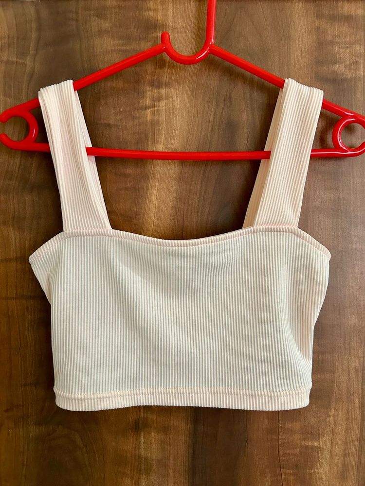 peach crop top