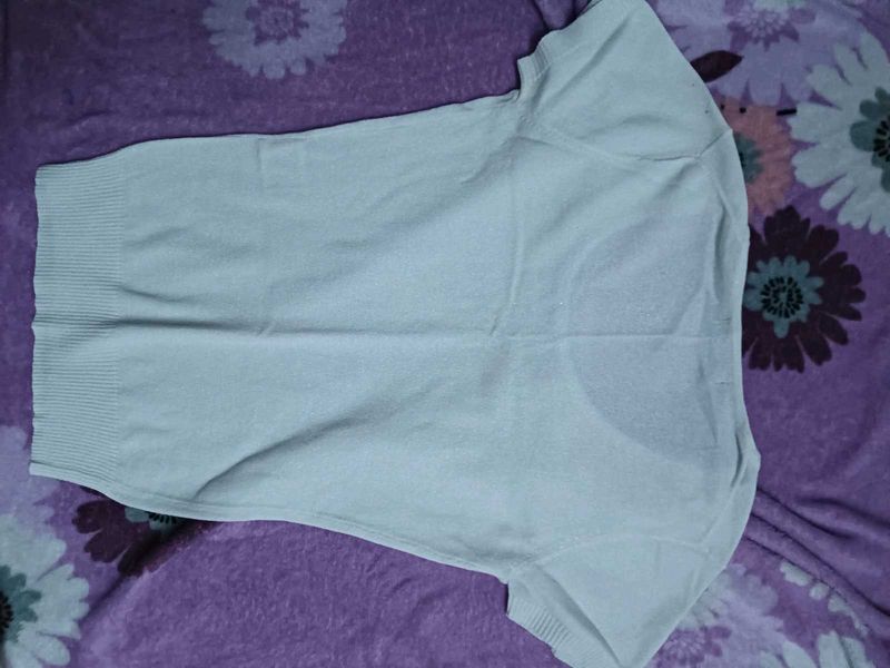 Women Top . Gives Sprinkle Effect