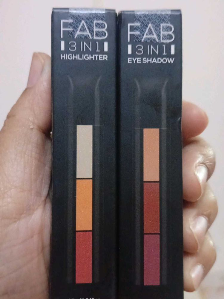 FAB 3 in 1 Highlighter &amp; Eyeshadow