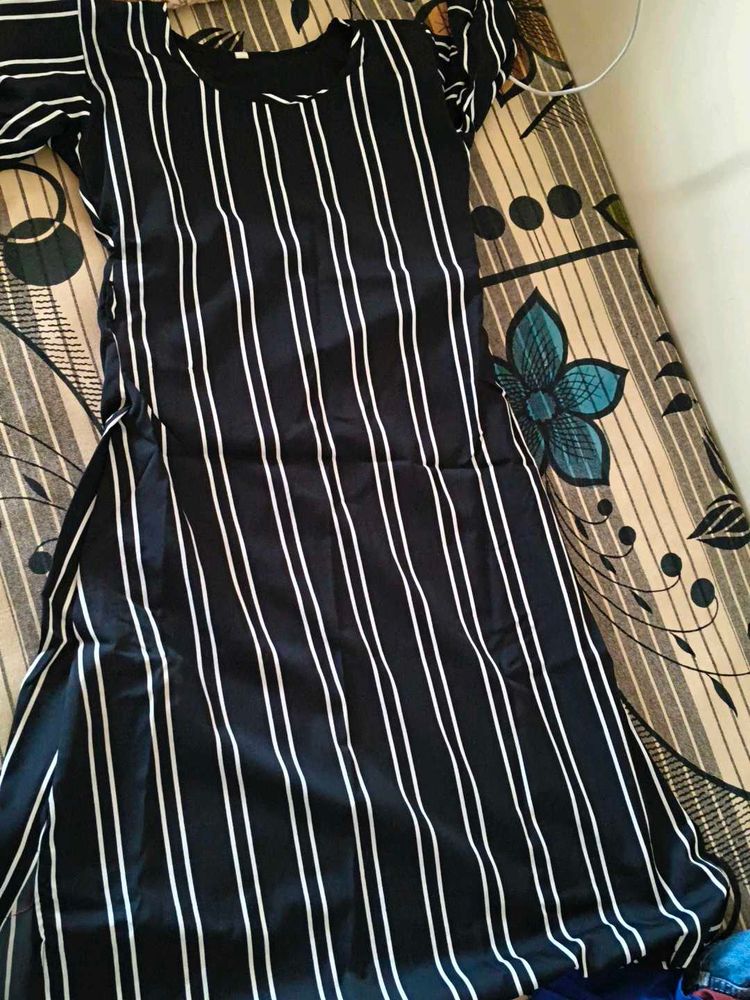 Striped Black Kurti With Belt