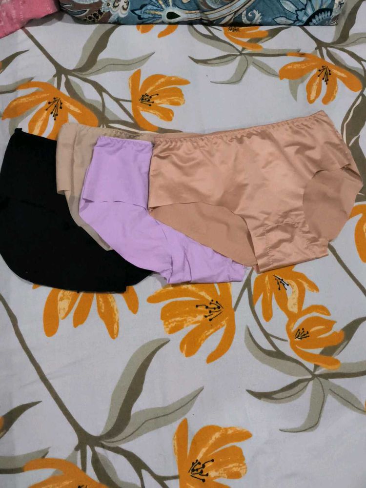 Panties - Set of 4