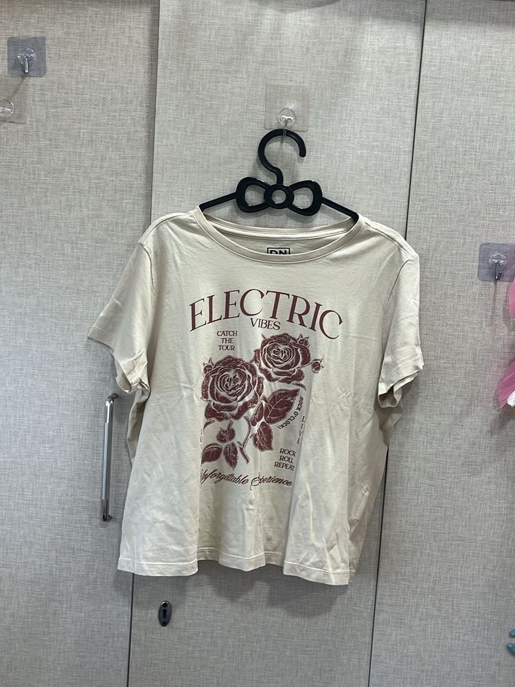 Electric Vibes Graphic Tee