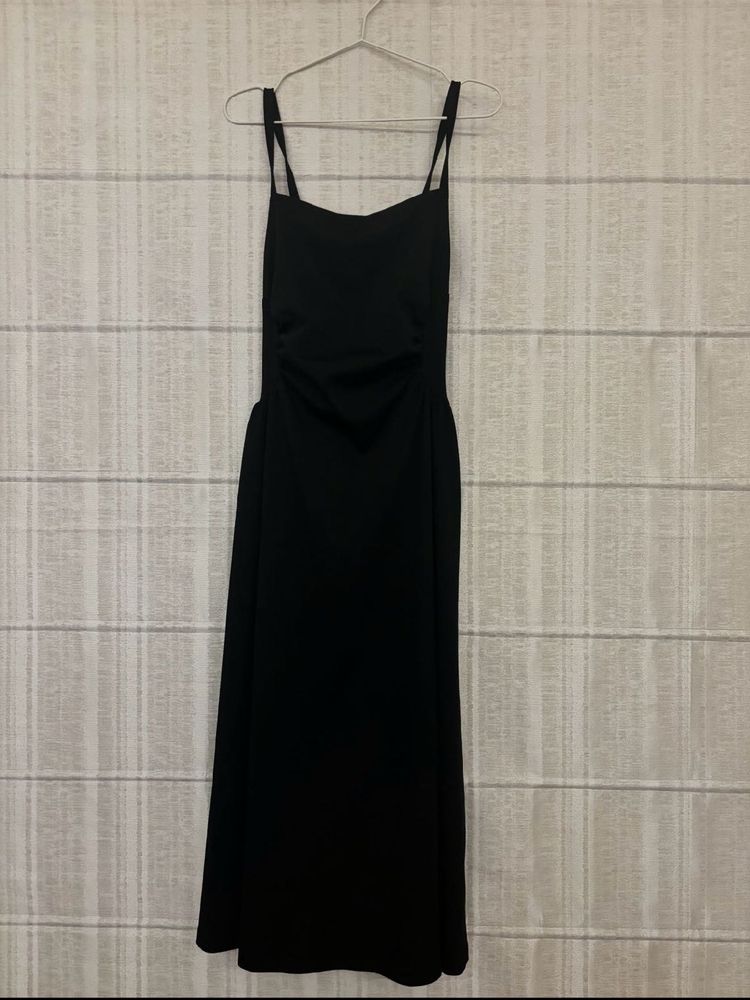 Black Midi Dress 🖤 Combo