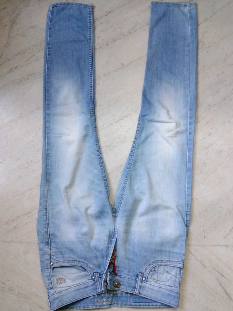 Light Wash Denim Jeans