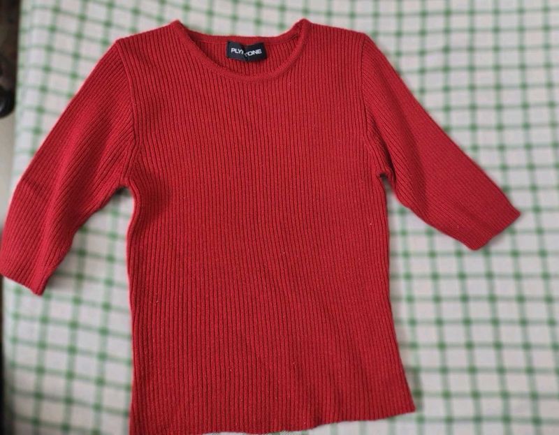 Red Ribbed Three Quarter Sleeve Top