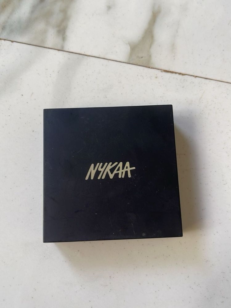 NYKAA compact 01 (ivory)