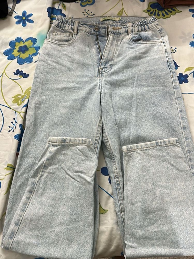 Light Wash Slim Leg Jeans