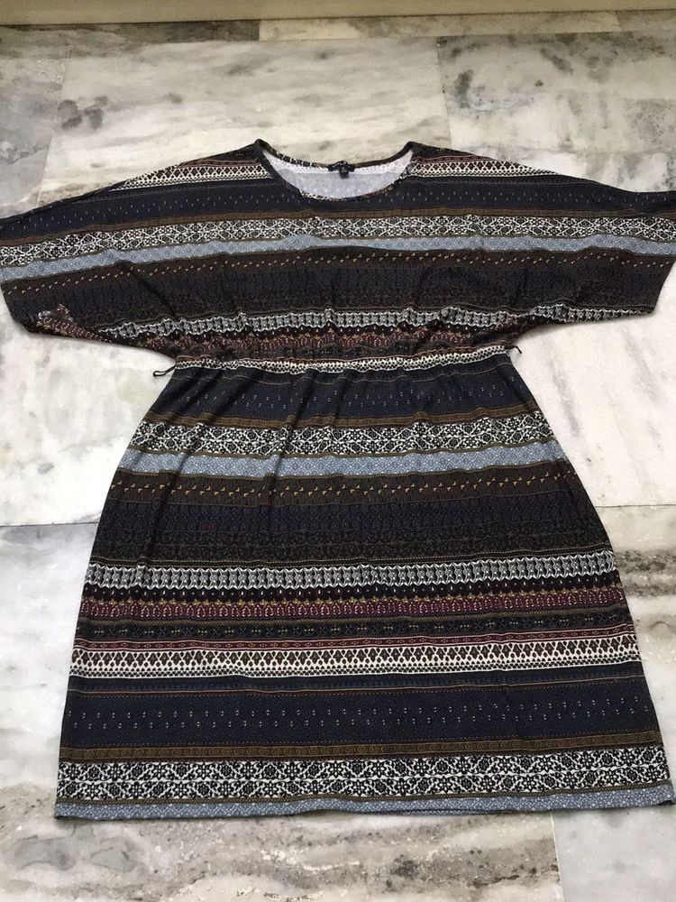 Patterned Knit short Dress