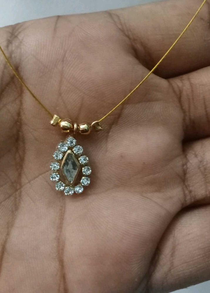 Elegant Rhinestone Pendant Necklace