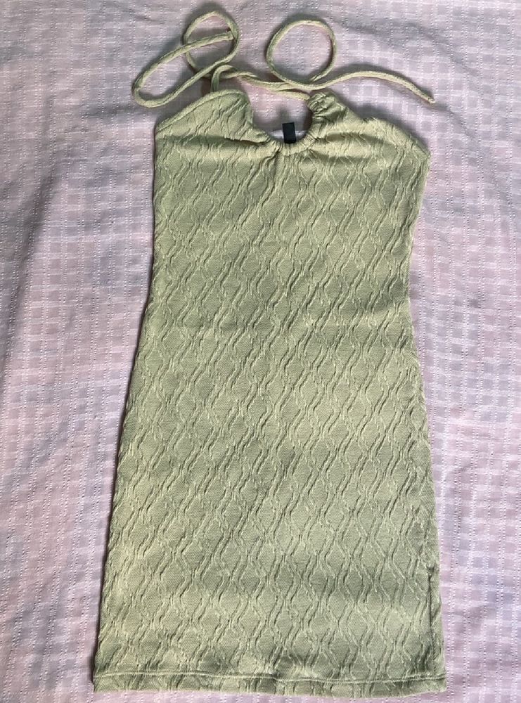 H&amp;M Beige Solid Halter Neck Dress