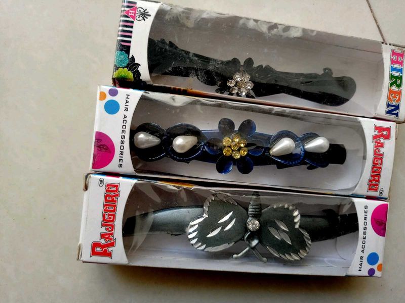 9 Hair Clips