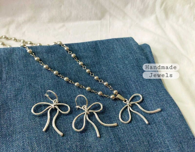 Bow Necklace &amp; Earring Hoop Jewelry Set