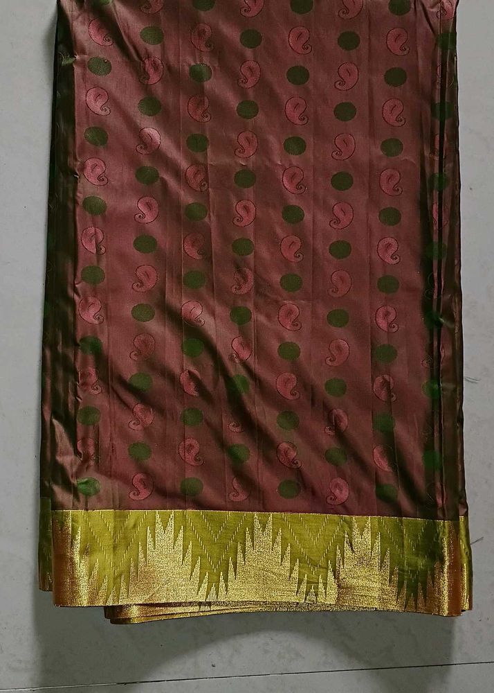 Saree With Blouse