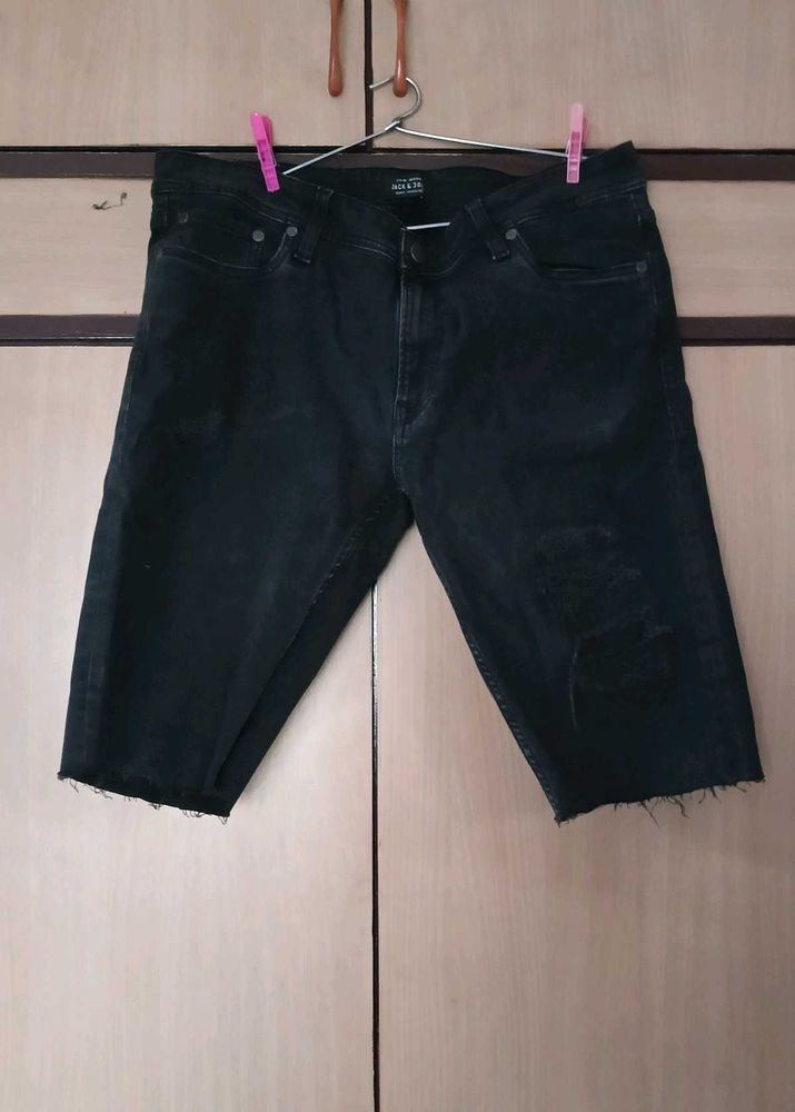 Black Denim shorts🎱