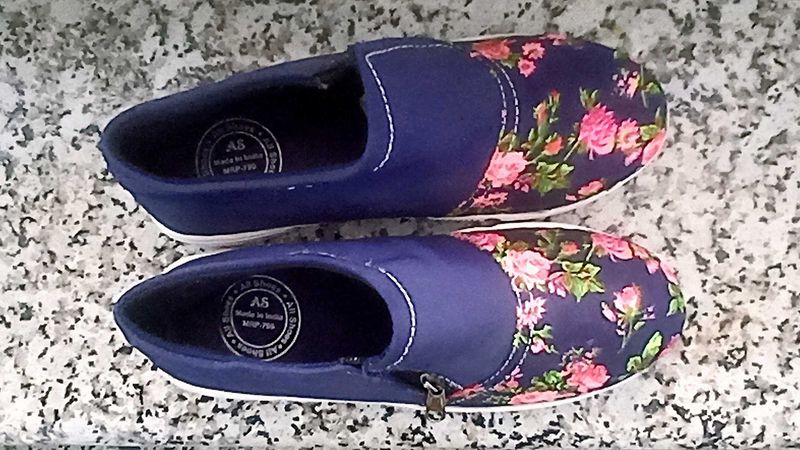 Floral Slip-On Sneakers