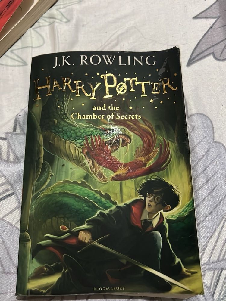 HARRY POTTER AND CHAMBER OF SECRETS