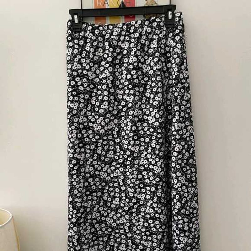 Slit Long Skirt