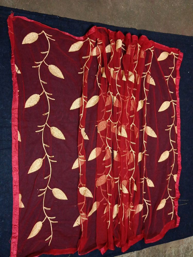 Red (Mehrum)Dupatta