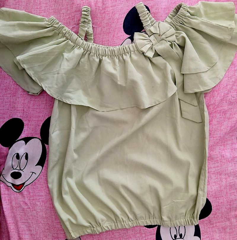 Cute Green Off-Shoulder Top