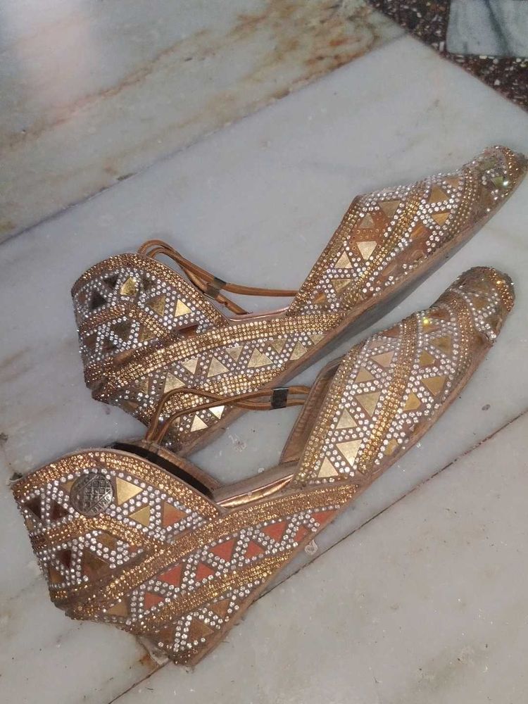 Sandal