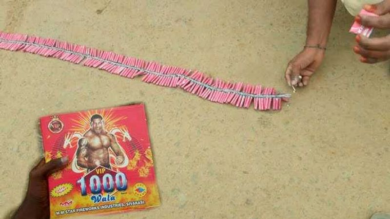 2200 WALA MURGA CHAP LADDI [ Patakhe ]
