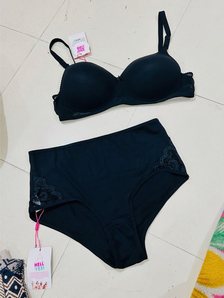 Elegant Black Lingerie Set