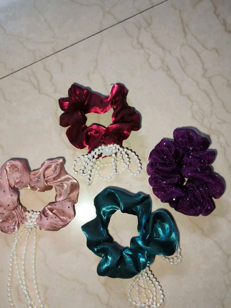 Combo Of 4 Scrunchies