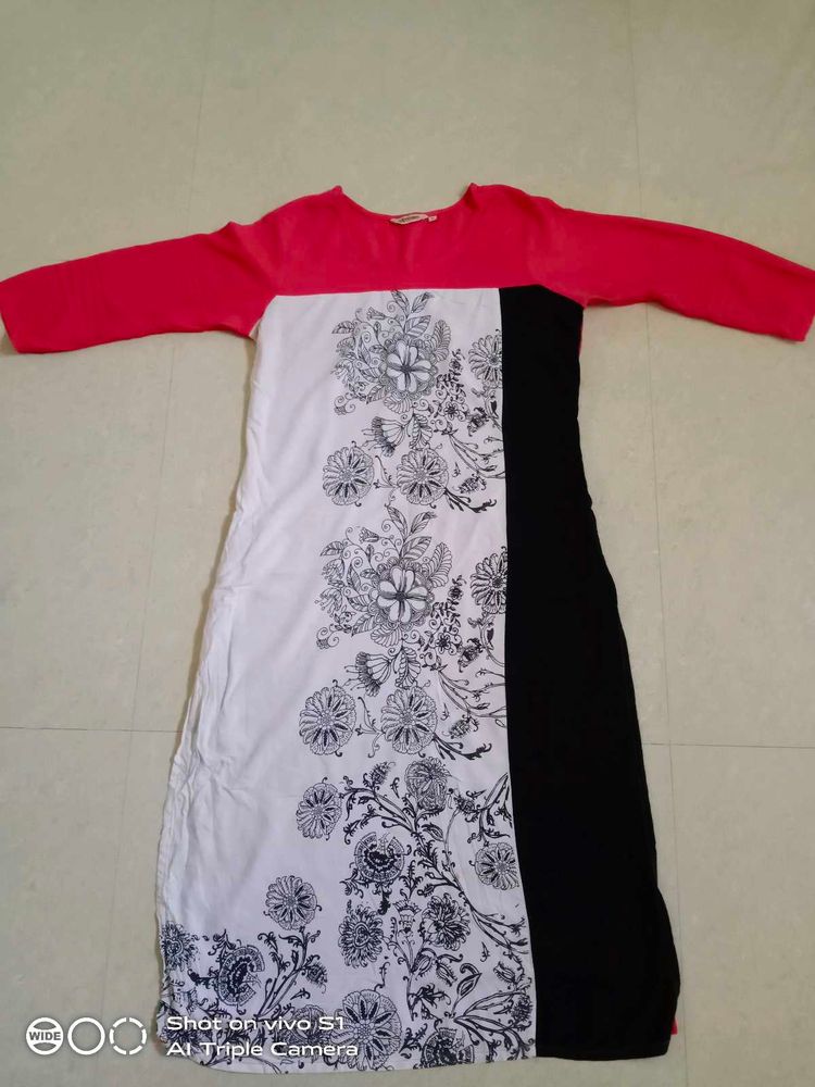 Avaasa Kurti