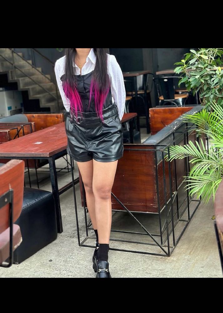 H&amp;M Shorts With Belt