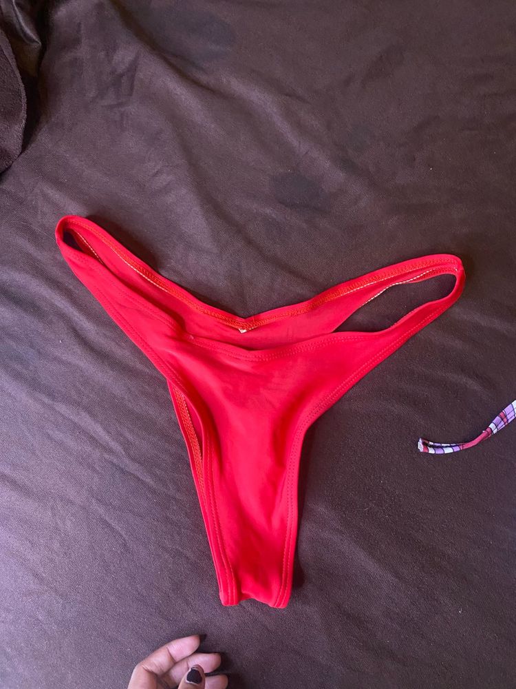 red sexy brife❤️🥵