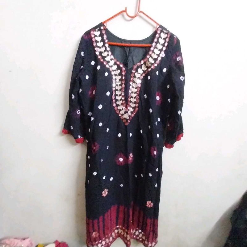 Authenticm Bandhej kurti