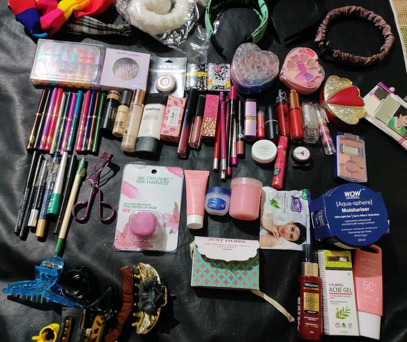Random 2 Products With Three Freebies😍🎉💥