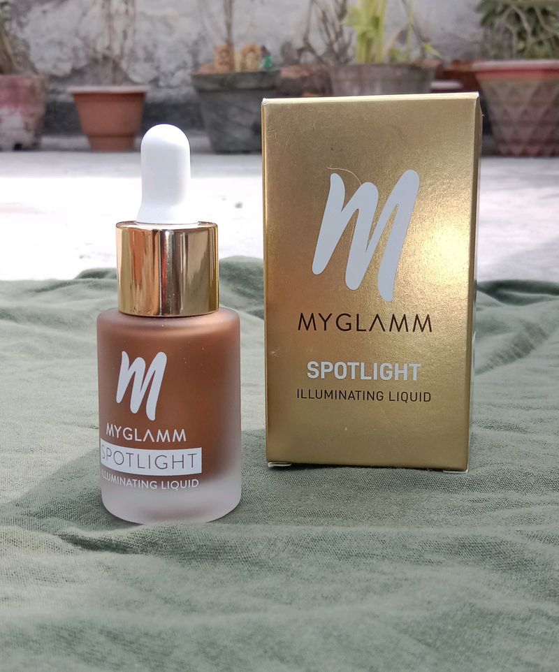 Myglamm Spotlight Illuminating Liquid
