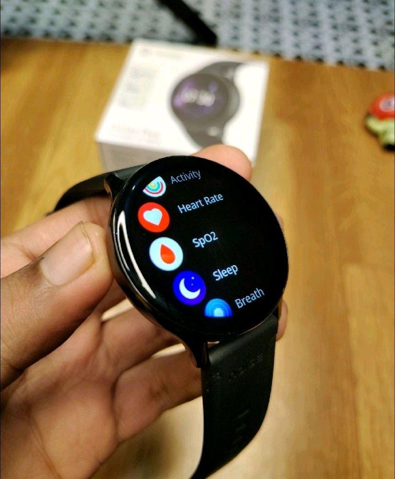 Noise Vortex PLUS Smartwatch - Brand New