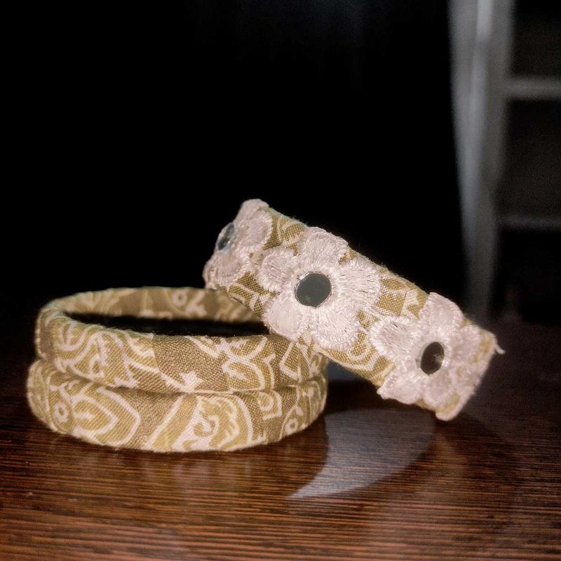 Olive Flower Bangles 🥀