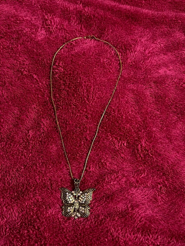 Butterfly Pendant Necklace 🦋