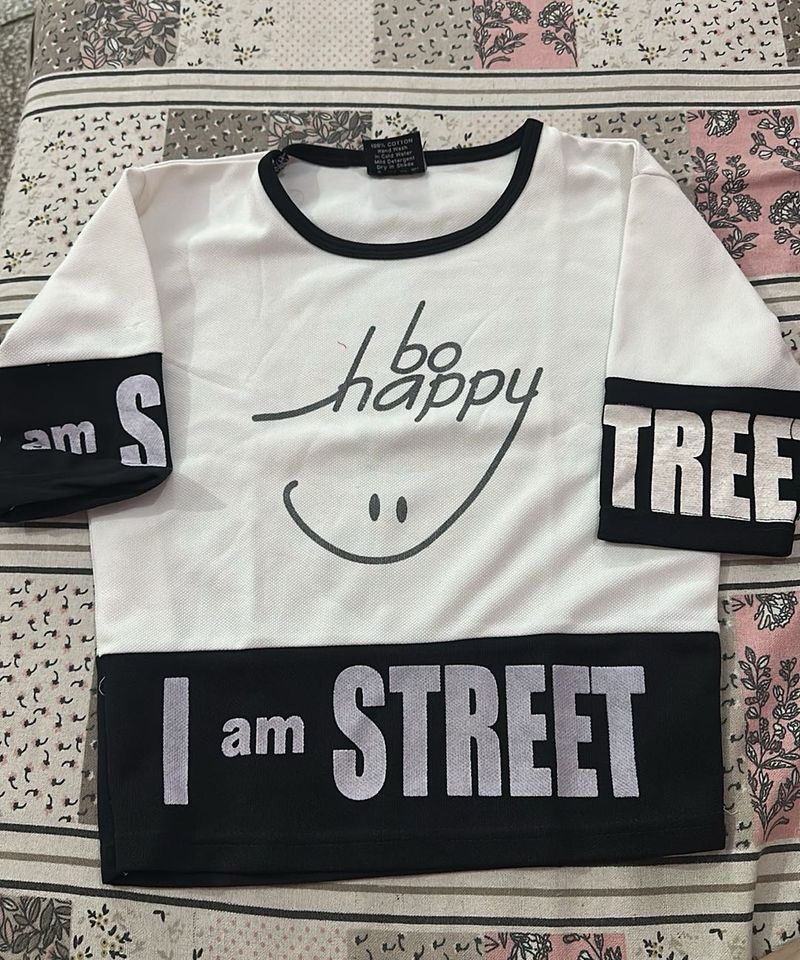 Cute &#39;Be Happy&#39; T-shirt