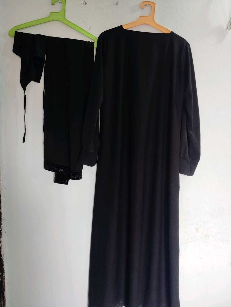 Black Abaya Set With Nakab