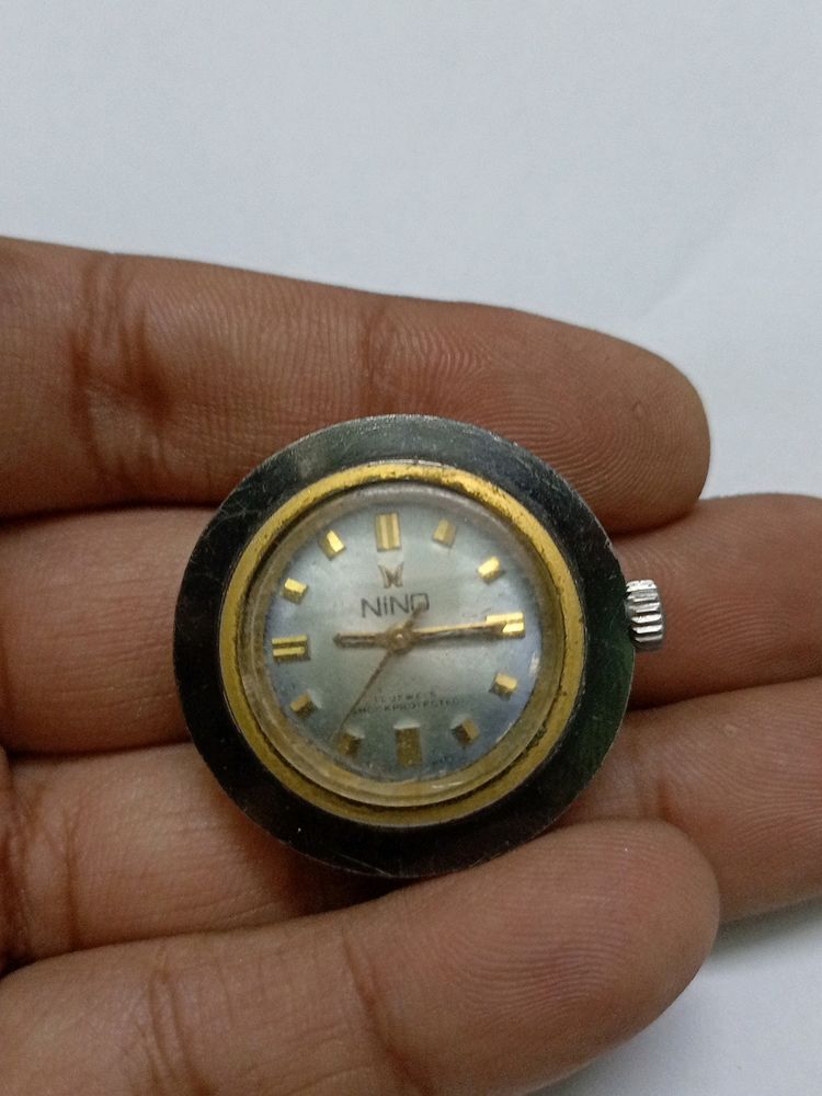 VINTAGE SWISS WATCH NINO
