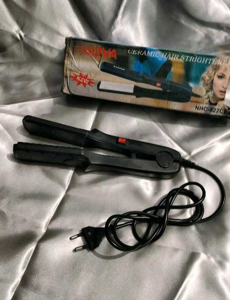 Nova Ceramic Hair Straightener