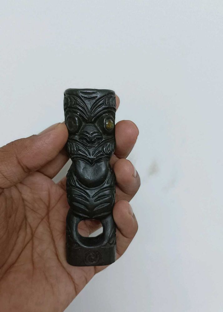 VINTAGE Maori