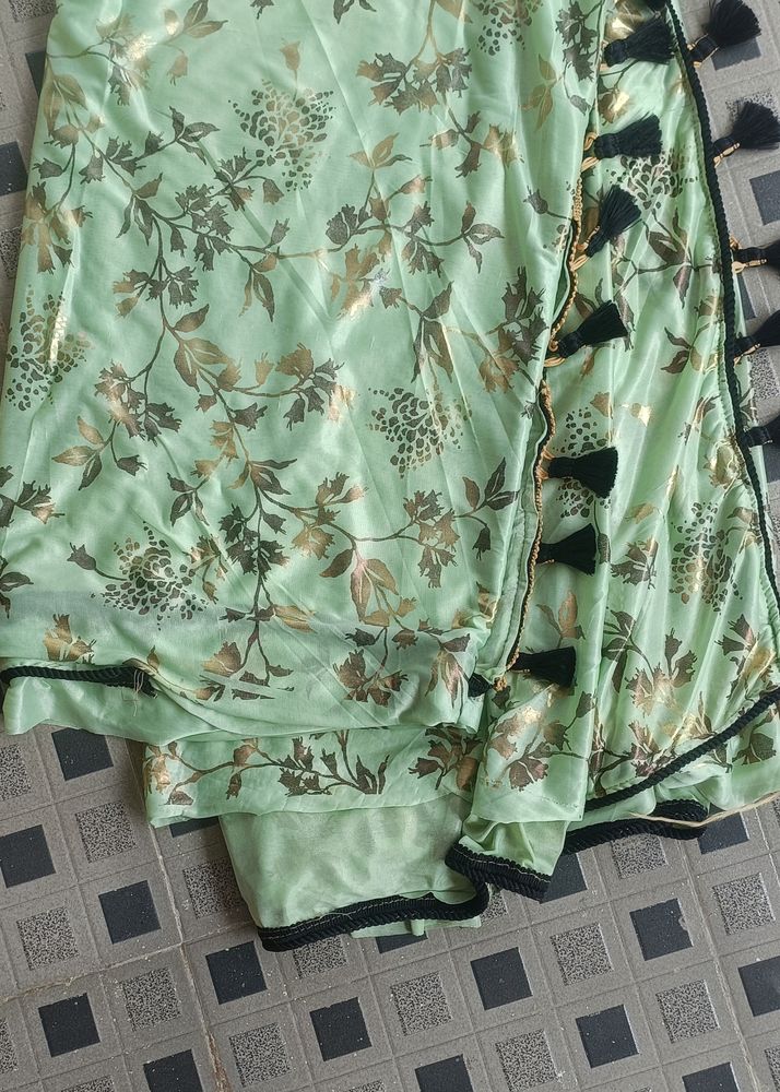 Foil Print Saree