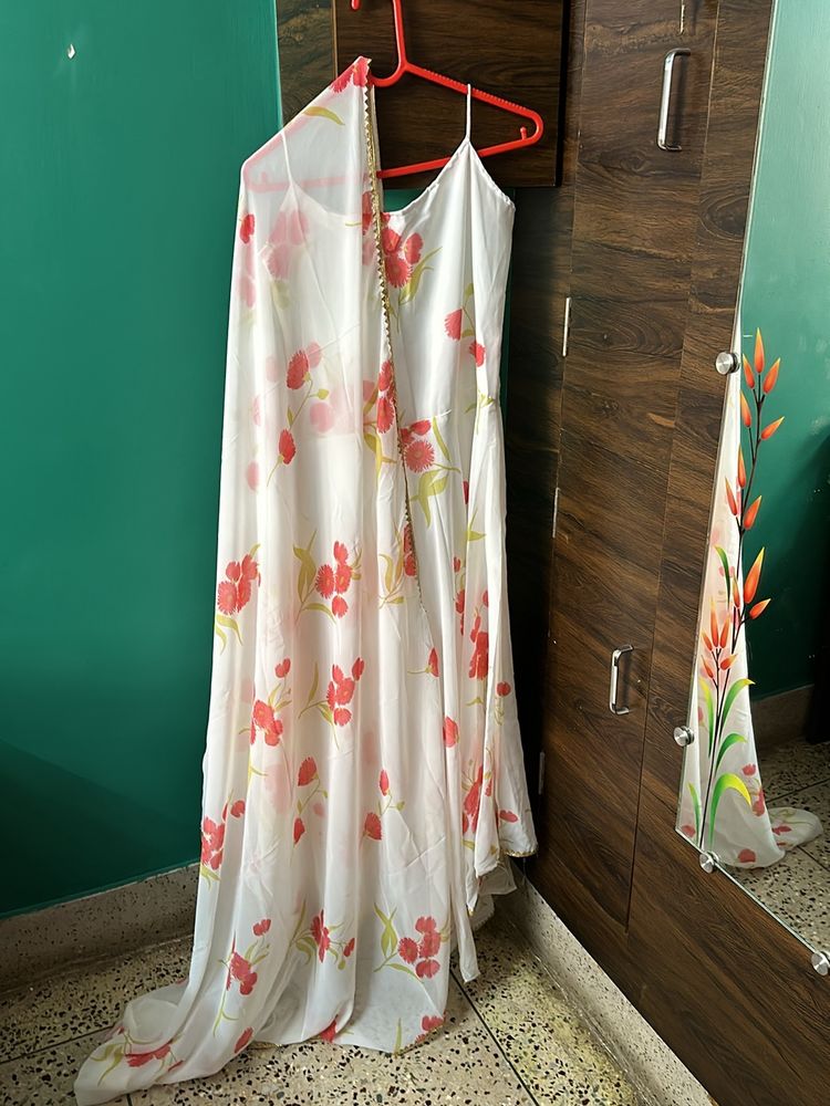 Long Anarkali Too With A Beautiful Duppatta