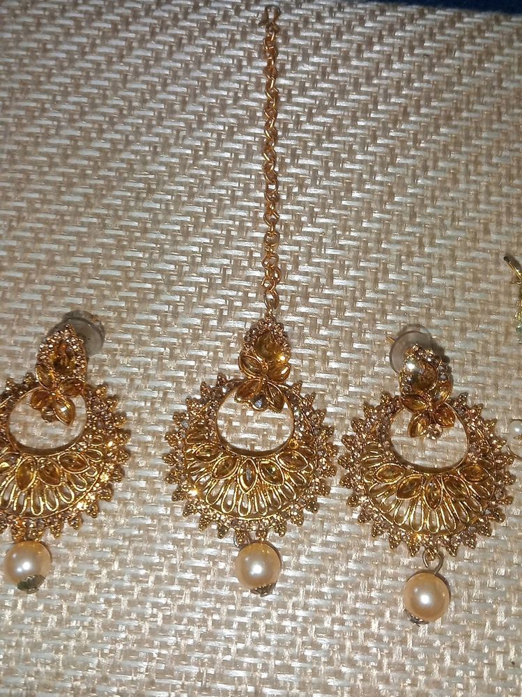 Earings with Mang tika combo set