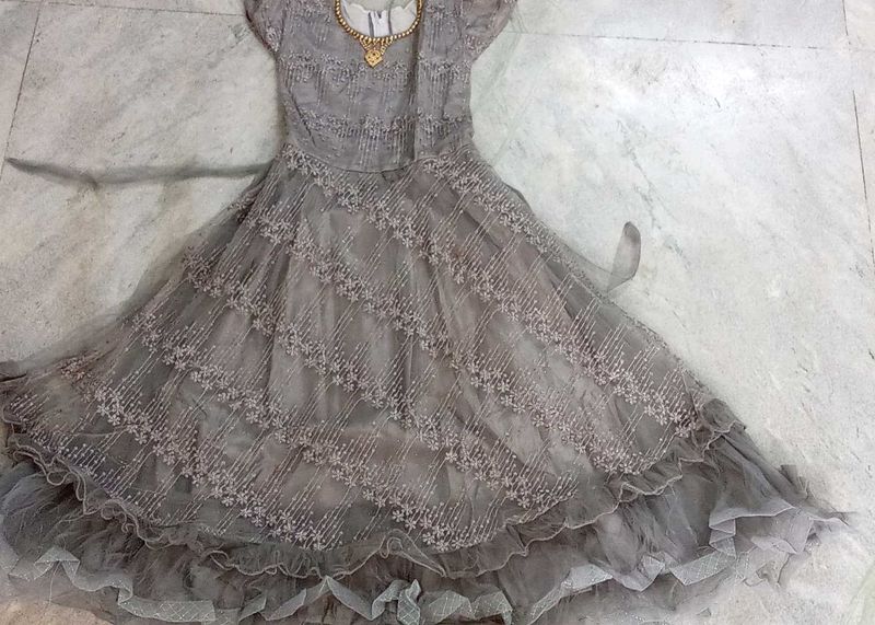 Elegant Grey Ethnic Gown with adjustable belt
