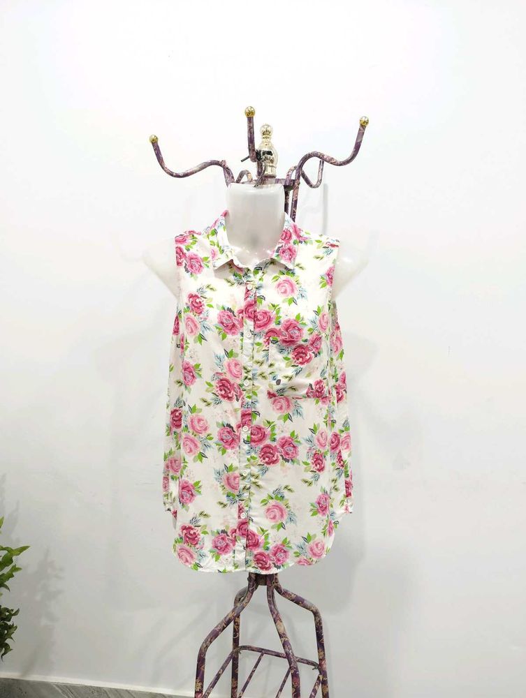 H&amp;M Floral Button Down Top