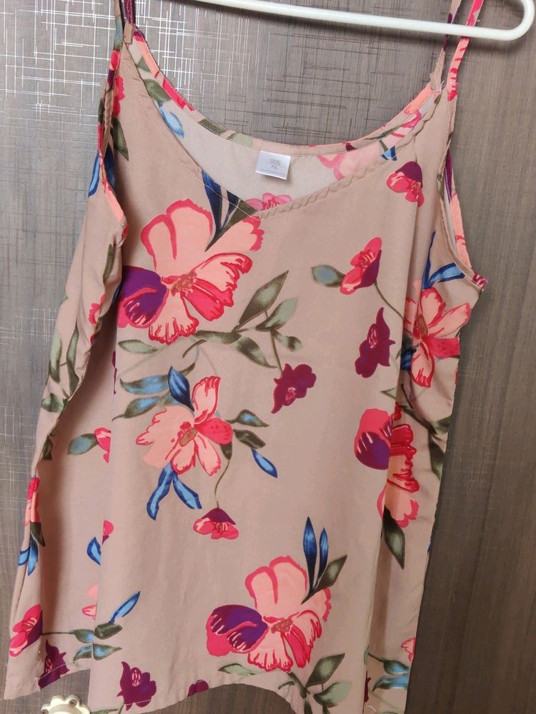 Women Cut sleeve Floral Top